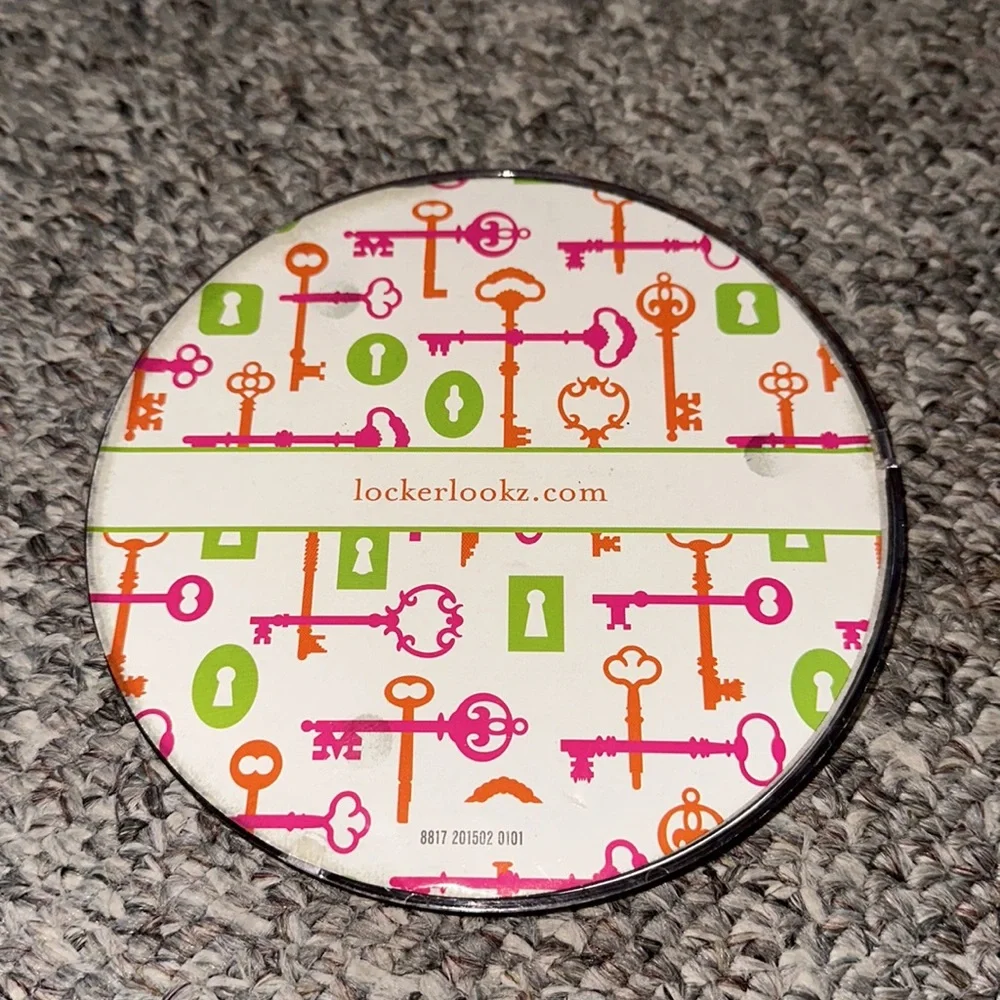 👙Plastic Magnetic Small Mirror